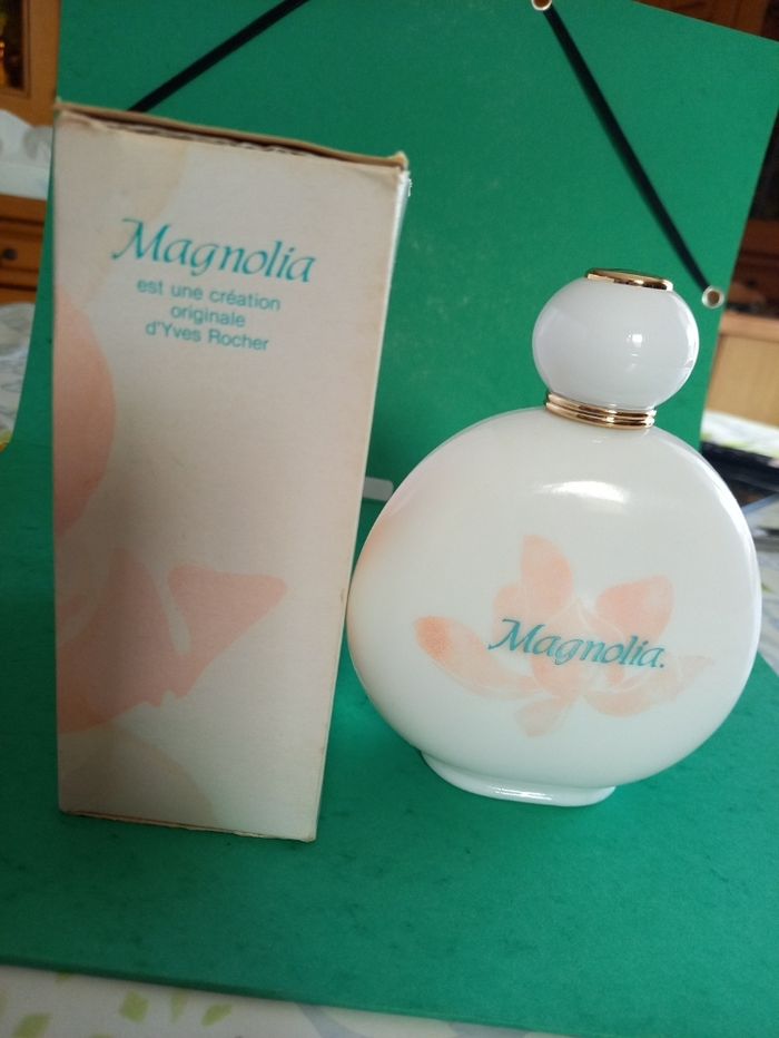 Eau de toilette magnolia Yves rocher plein Dans Sa Boite Vintage - photo numéro 4