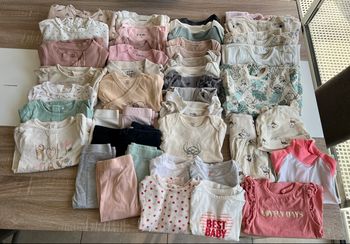 Gros lot vêtements fille 12 mois