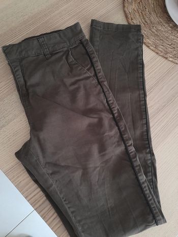 Pantalon chino marron avec liseré noir Promod 40