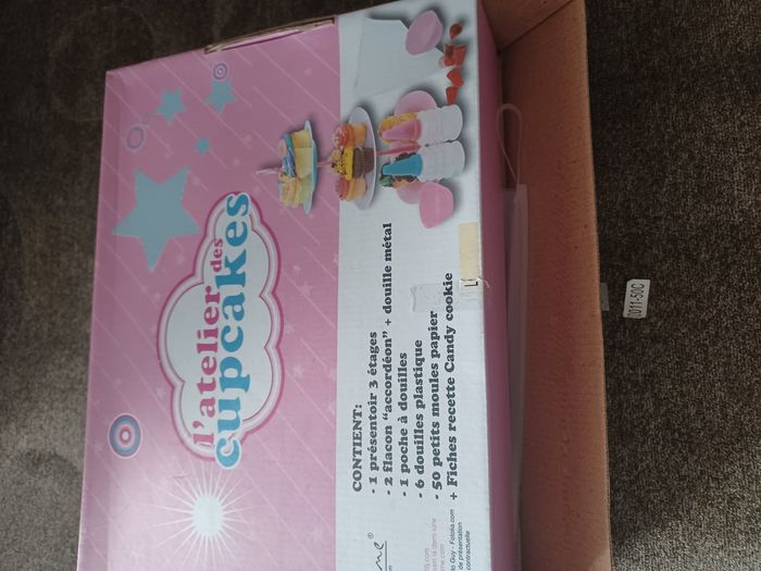 Kit l'atelier des cupcake color neuf jamais servis - photo numéro 3