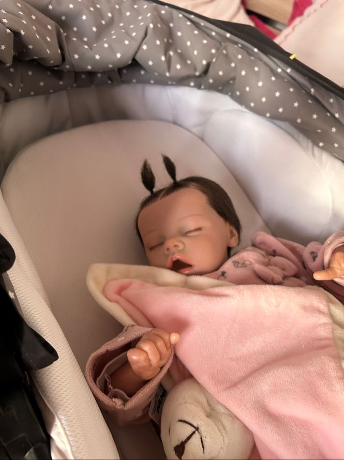 Bébé reborn - photo numéro 5