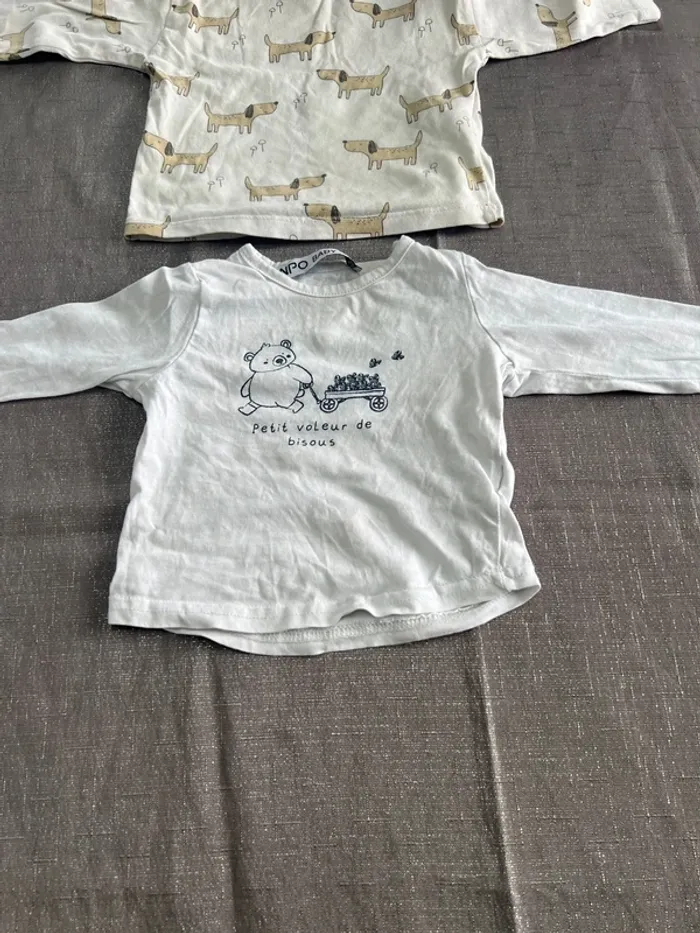 Lot 2 T-shirts manche longue  taille 6 mois - photo numéro 2
