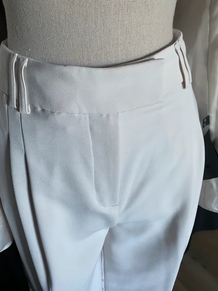 Ensemble Tailleur pantalon avec veste sans manches - photo numéro 8