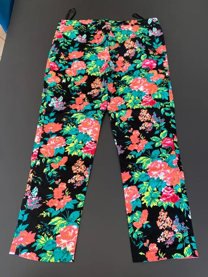 Pantalon fleuris taille 38 - photo numéro 4