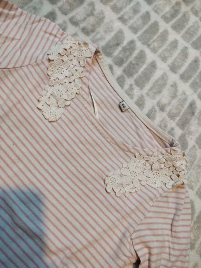 T-shirt haut manches longues rayure rose dentelle 3 ans - photo numéro 3