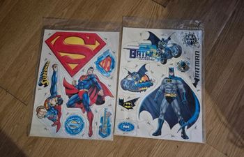 2 paquets de stickers neuf Spiderman et Batman 