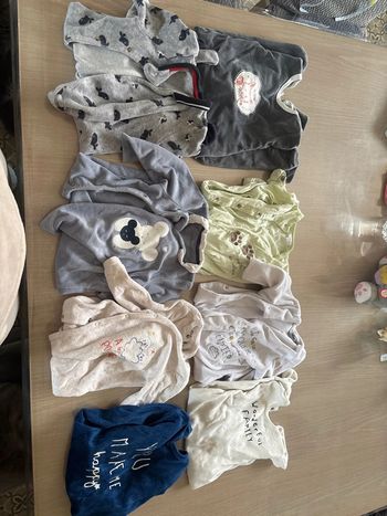 Lot de 8 pyjamas 9 mois