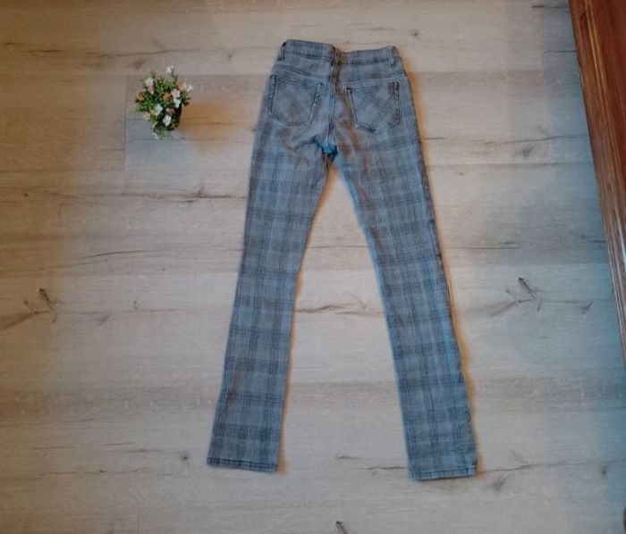 Jean femme - photo numéro 2