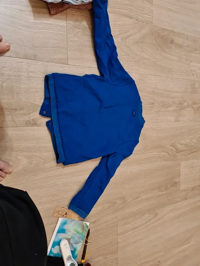 Veste catimini 8ans en état neuf - photo numéro 6