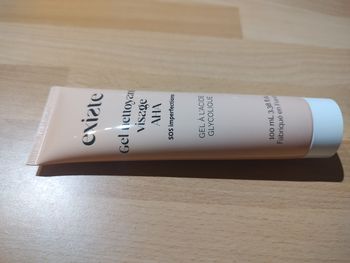 Existe gel nettoyant visage AHA SOS imperfections