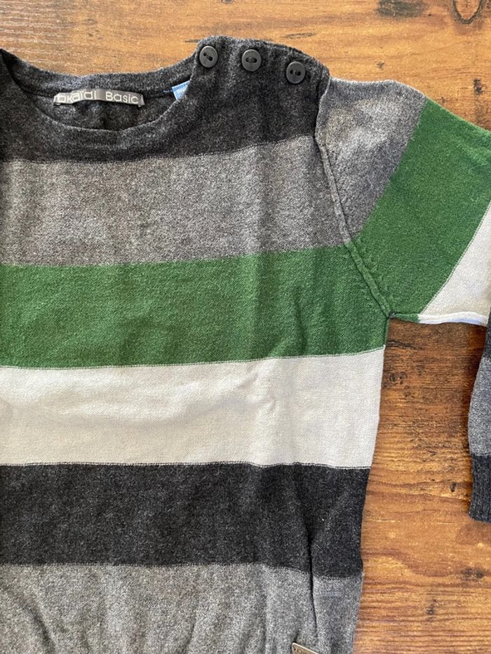 Sweat en laine fine à rayures vertes, noires et grises - photo numéro 2