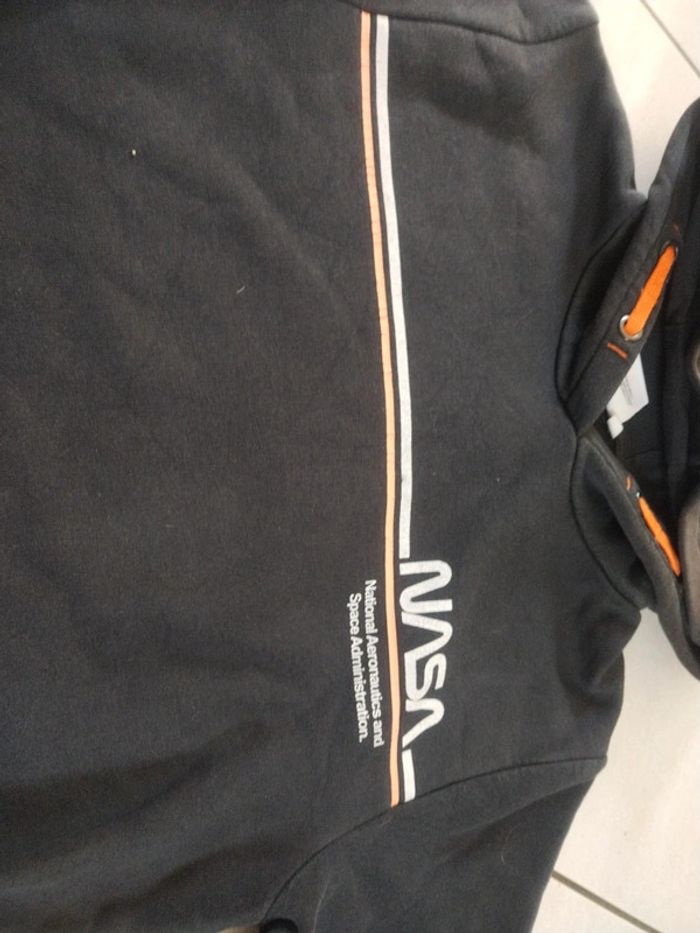Sweat NASA taille XS 14 ans - photo numéro 3