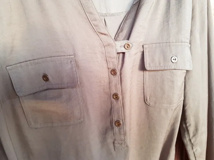 Blouse satin taupe dorée - photo numéro 9