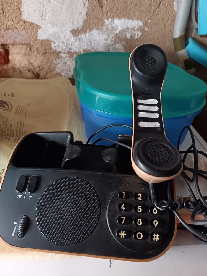 Téléphone - photo numéro 2