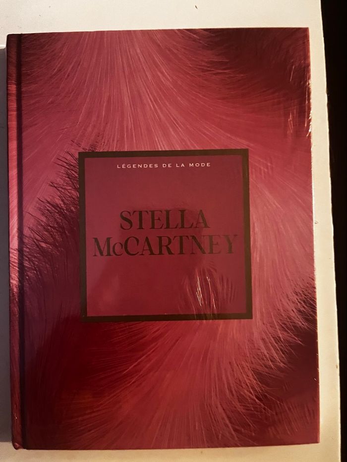 Livre les légendes de la mode sous blister