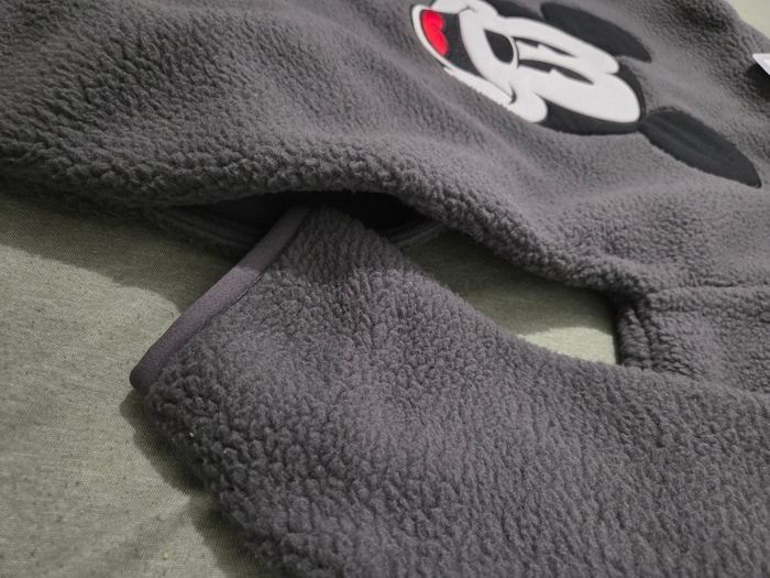 Sweat Polaire logo Disneyland Paris Mickey taille L +1 cadeau Disney offert - photo numéro 4
