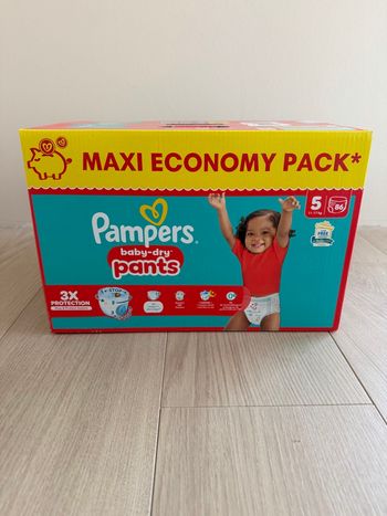 86 couches culottes Pampers pants taille 5