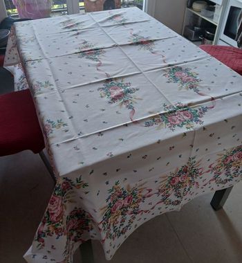 nappe rectangulaire blanc motif guirlande fleurs