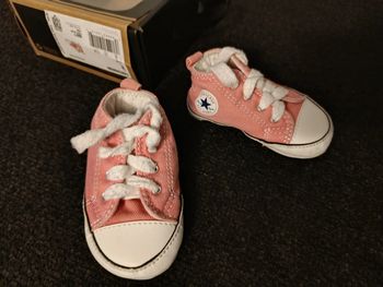 Paire converse rose taille 19