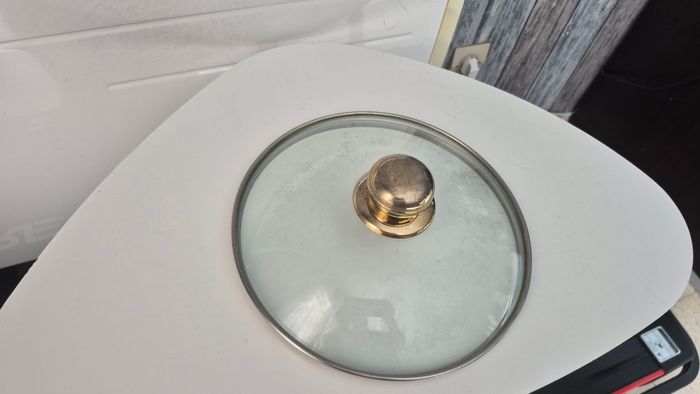 Couvercle en verre avec poignée - photo numéro 1
