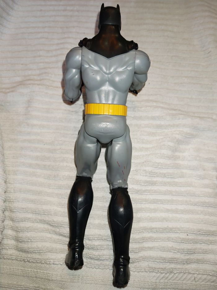 Figurine Batman 30cm articulée - photo numéro 2