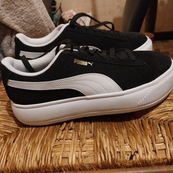 Puma suede mayu pointure 42 neuves