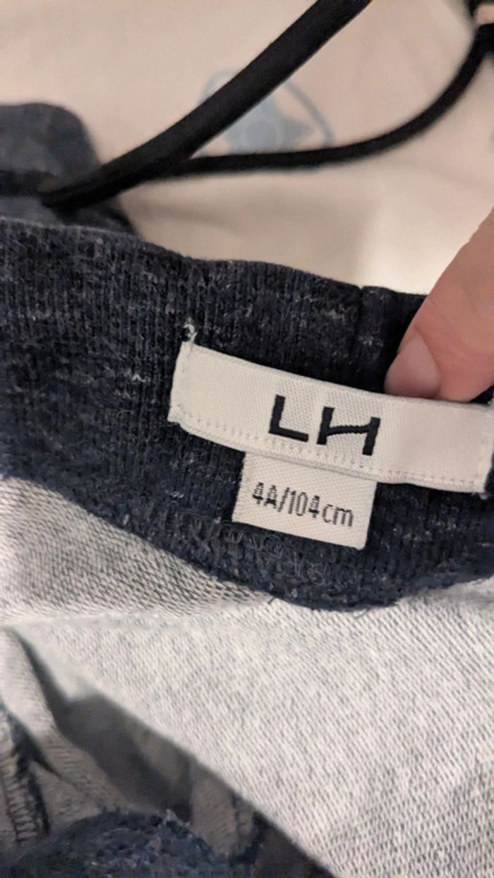Jogging taille 4 ans - photo numéro 2