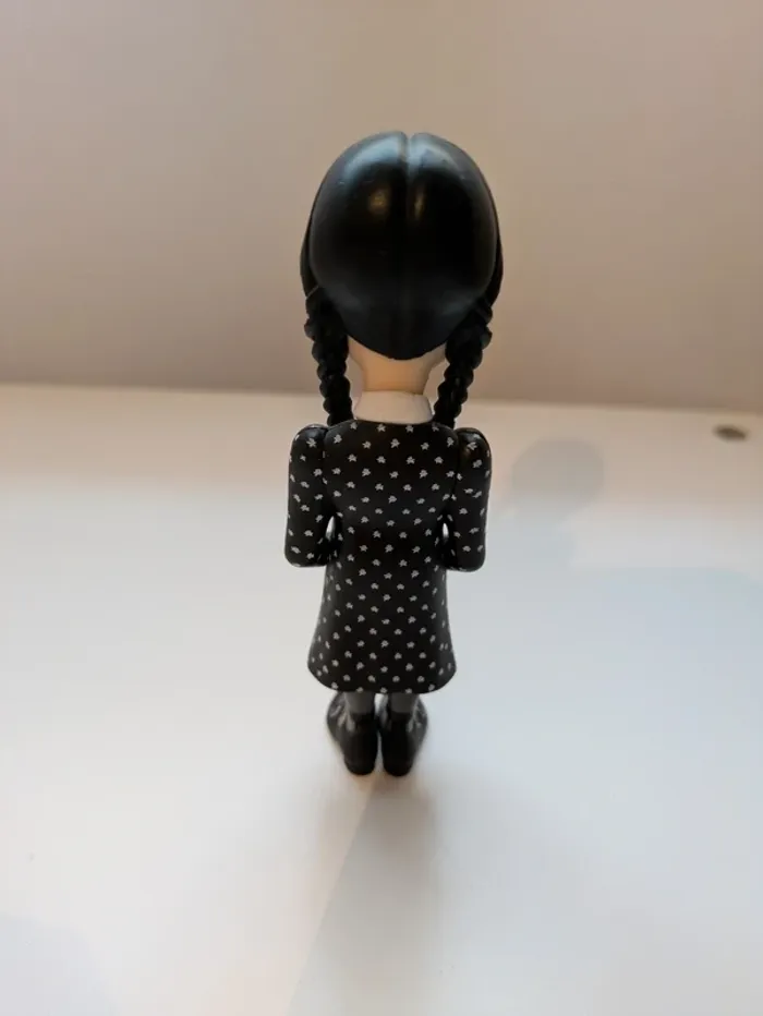 Figurine Mercredi Addams - photo numéro 2