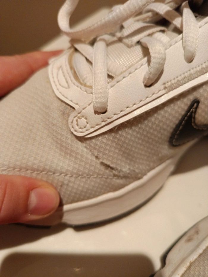 Magnifique paires de Nike air max taille 38,5 - photo numéro 4