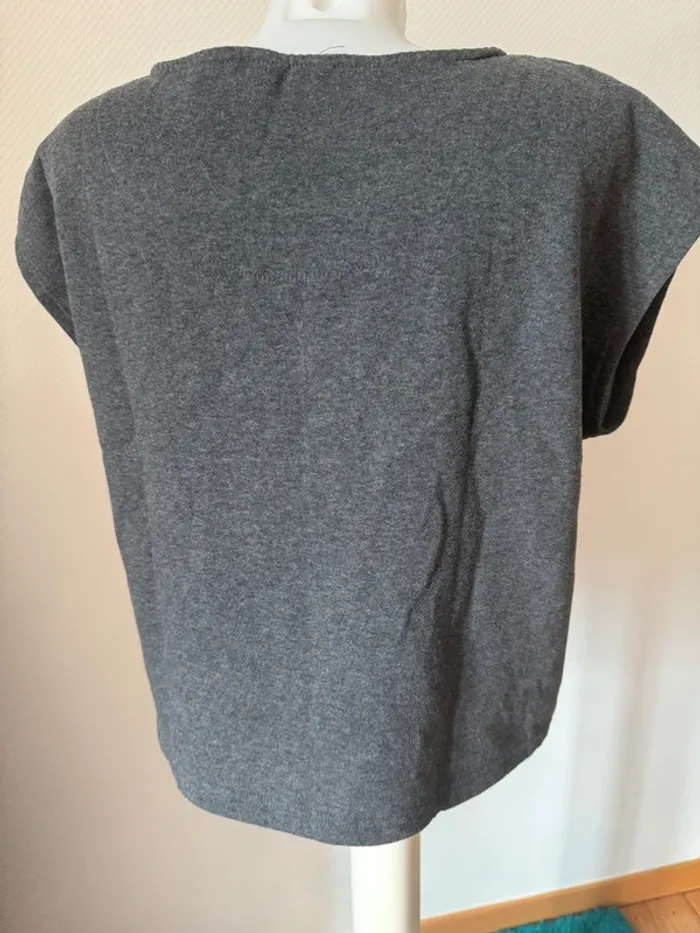 Pull sans manche en très bon état taille M esmara - photo numéro 5