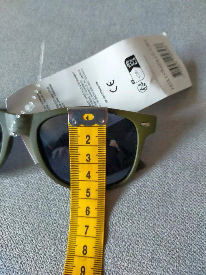 Lunettes de soleil vert kaki – neuves avec étiquette - photo numéro 6