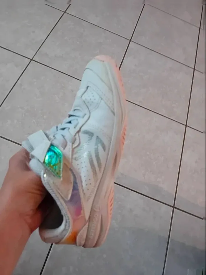 Basket fille taille 31 - photo numéro 4