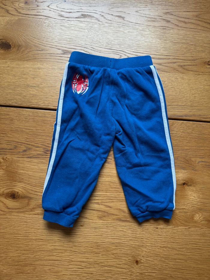 Jogging Adidas Spiderman 9-12 Mois – Bleu – Très Bon État – Réduction sur Lot - photo numéro 2