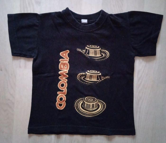 Tee-shirt noir motif Colombie AS T. 6 ans