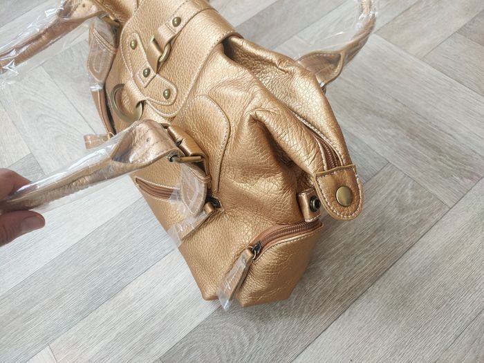 Sac à main neuf doré vegan simili cuir - photo numéro 4