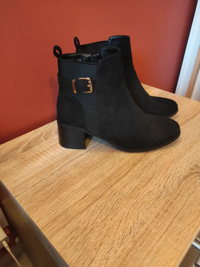 Bottines noires chic pointure 38 - photo numéro 4
