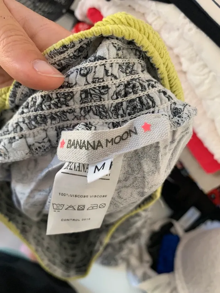 Short blanc à motifs fleurs Banana Moon taille M - photo numéro 7