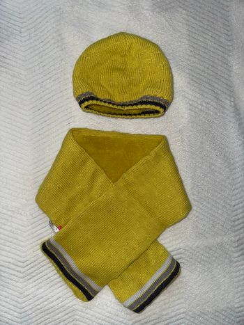 Ensemble bonnet écharpe polaire 44cm