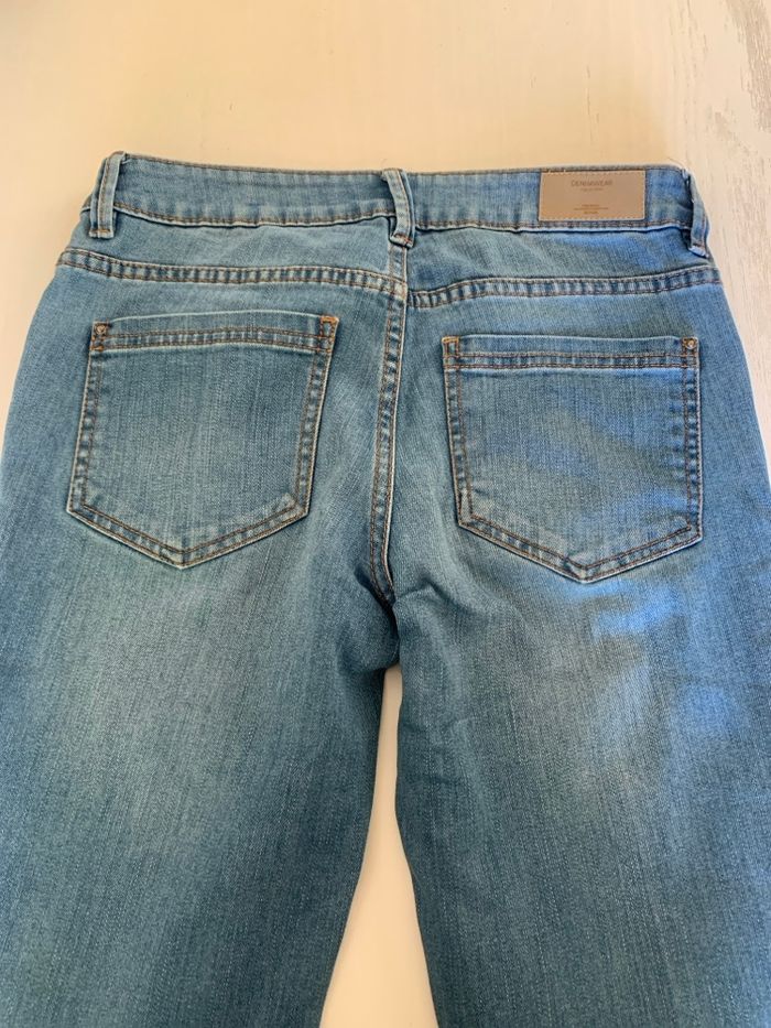 Jean bleu - photo numéro 2