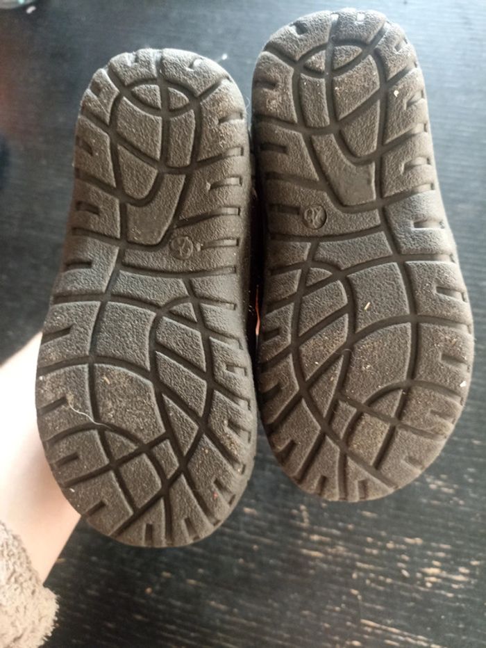 Chaussures taille 25 - photo numéro 4