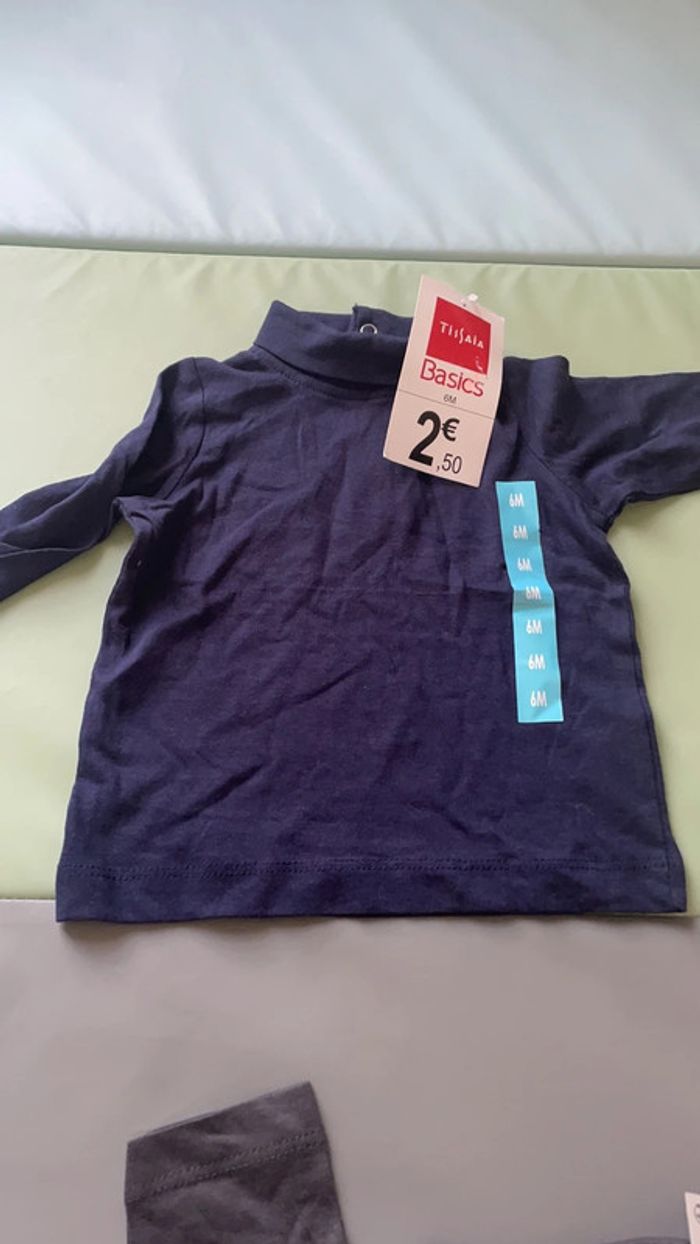 Lot de 3 sous-pulls taille 6 mois - photo numéro 4