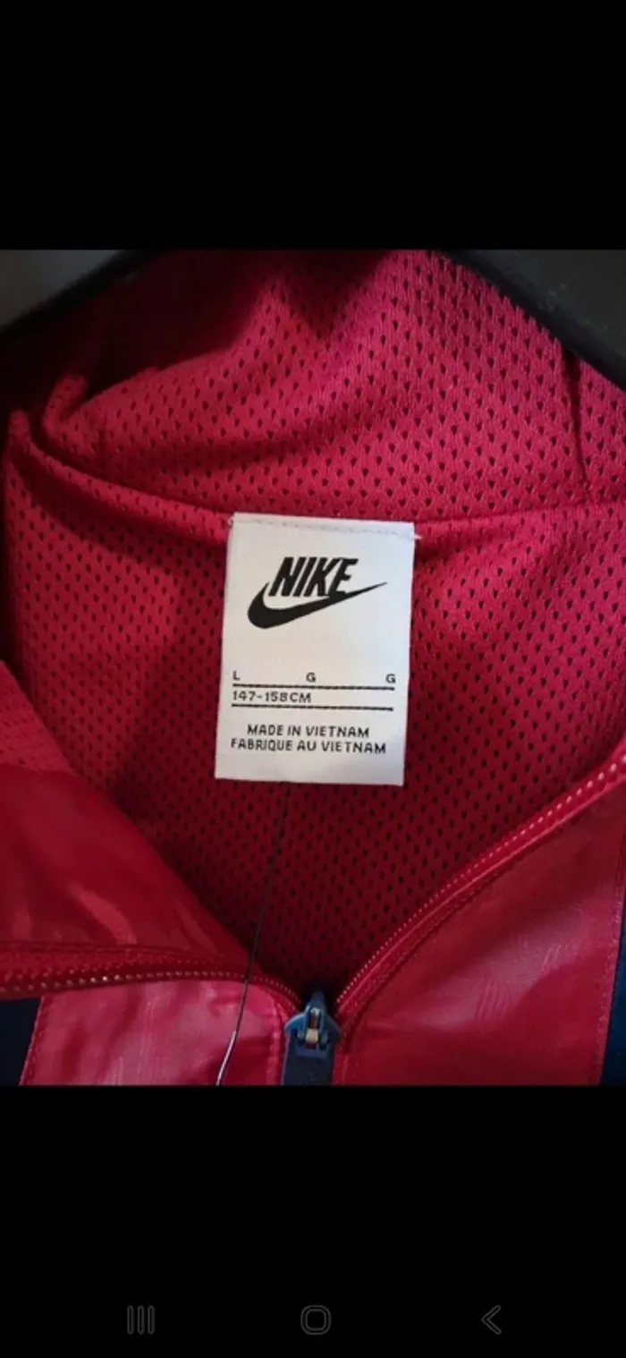 Veste Nike FC Barcelone Neuve – 12 ans / 152 cm - photo numéro 4