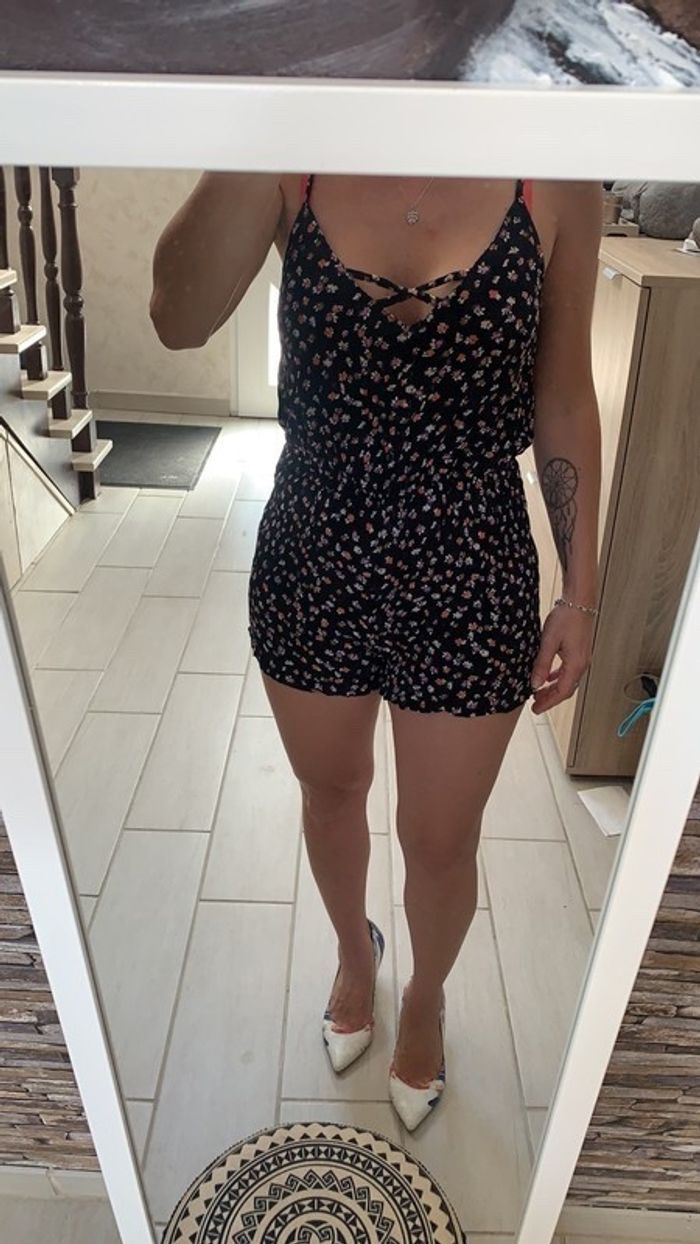 Combishort taille S jennyfer - photo numéro 3