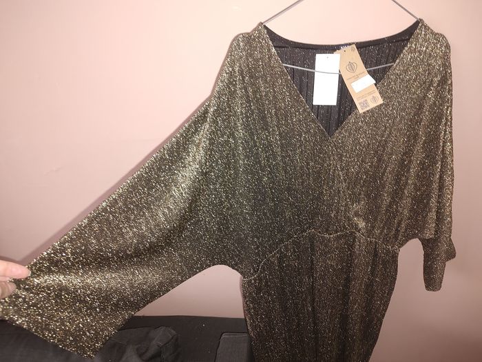 ✨ Robe noire à paillettes dorées – Kiabi – Taille L – NEUVE ✨ - photo numéro 2