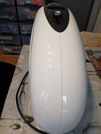 Cafetiere néo dolce gusto 