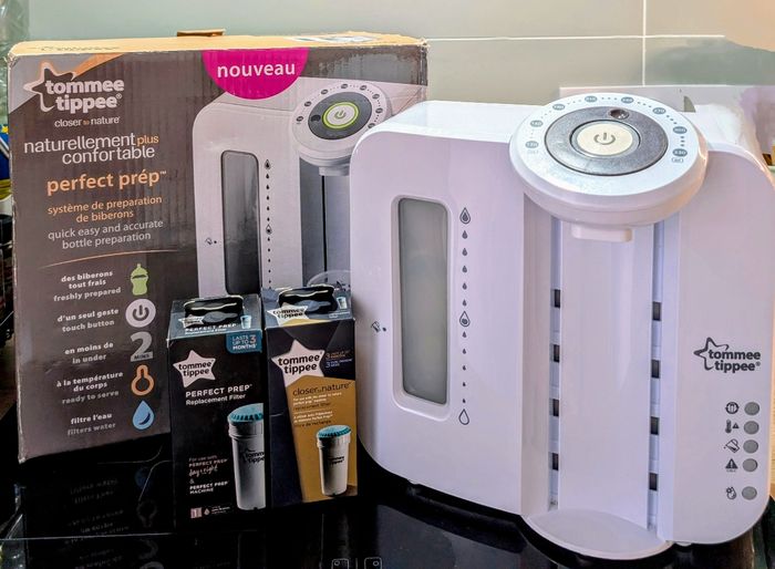 Machine de préparation de biberon Tommee Tippee + 2 filtres de rechange