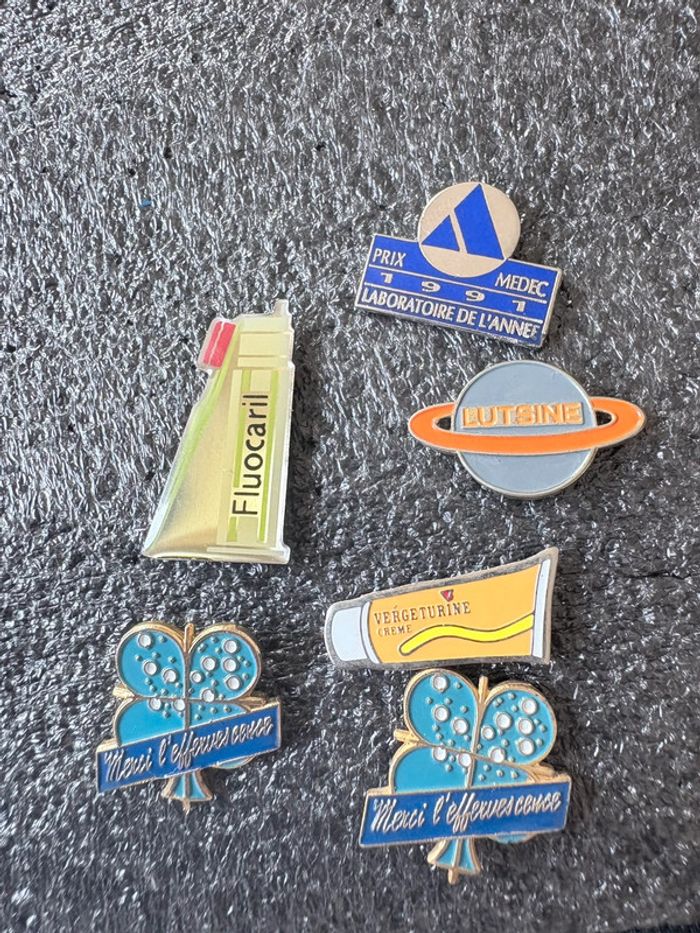 Lot 6 pin’s thème médical