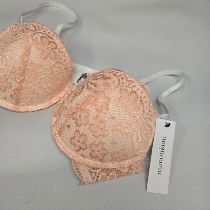 Soutien gorge dentelle neuf - photo numéro 2