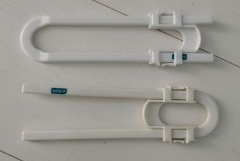 Lot de deux blocs porte de placard 