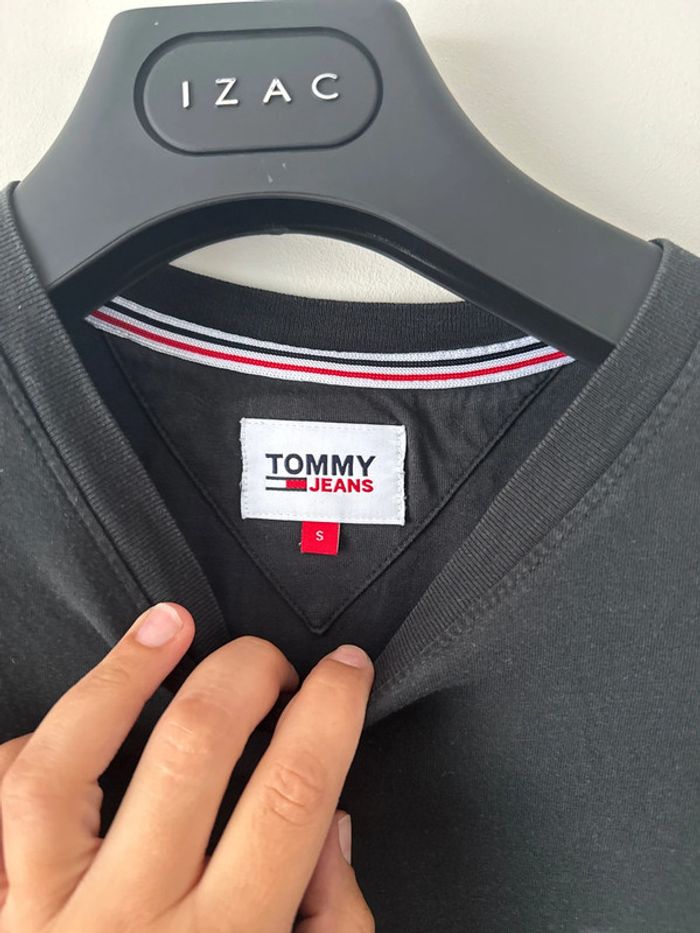 👕 t-shirt homme taille S - tommy jeans - noir - 100% coton - bon état - photo numéro 3